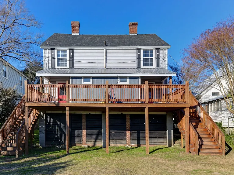 203 Oliver St — Photo 3