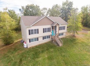 9 Jake Henry Dr, Marlboro, NY 12542