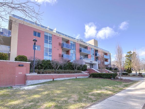 8302 Islington Ave #202, Vaughan, ON L4L 0E6