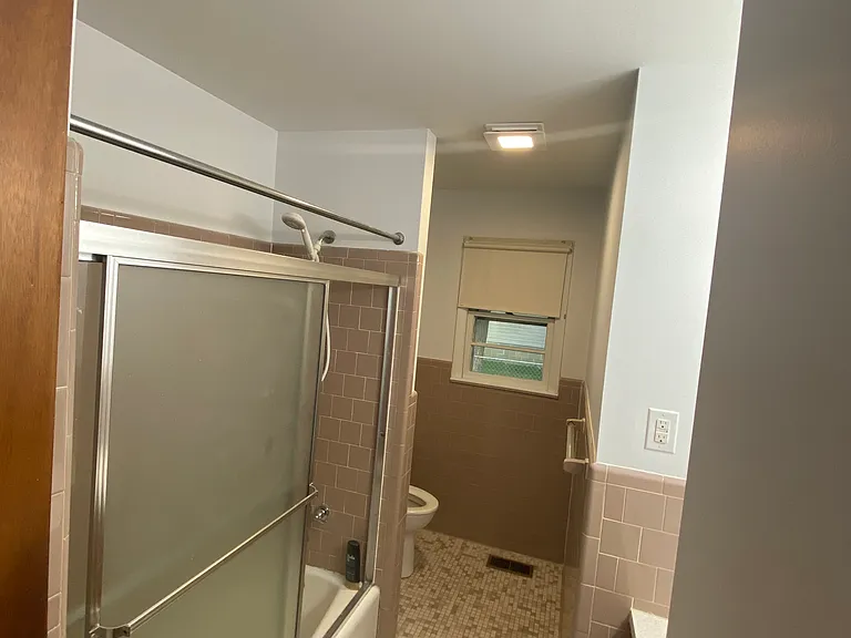 298 Eastwood Dr — Photo 16