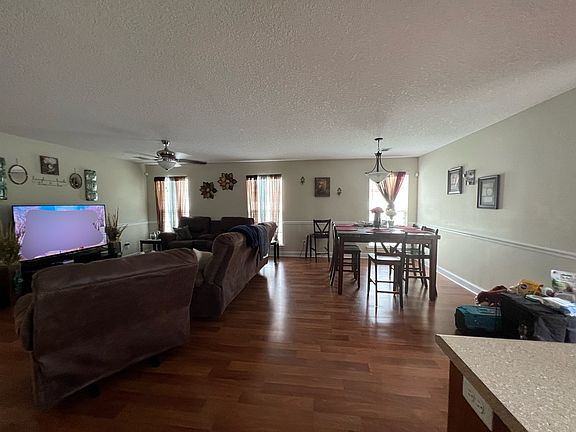 2nd image of 616 Piedmont Ave
