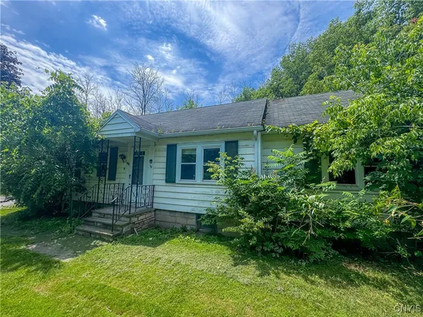 7327 N Street Rd, Auburn, NY 13021