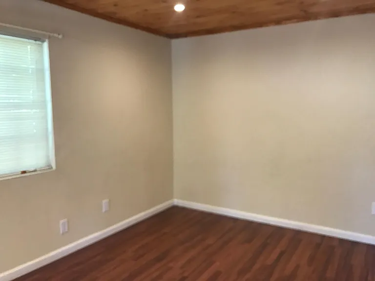 54100 Pine Crest Ave #5 — Photo 3