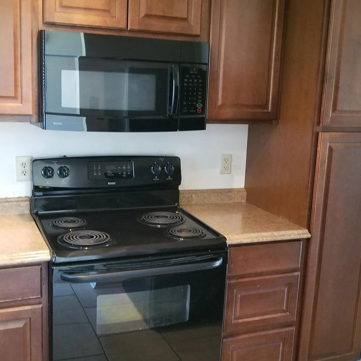 2 bed, 868 sqft, $1,395 — Photo 4