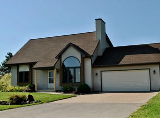 3223 Fairview Rd, Neenah, WI 54956