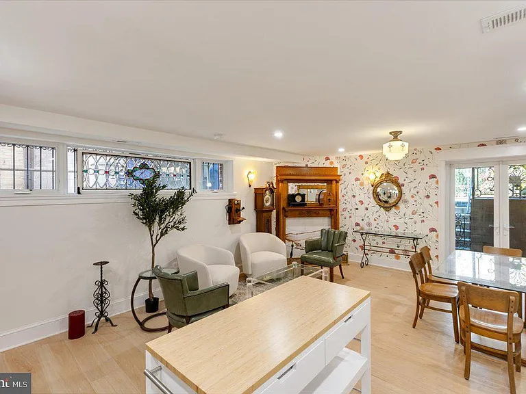 2715 13th St NW #B — Photo 8