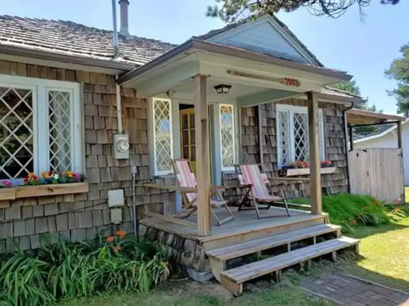 7965 S Minnehaha St, Rockaway Beach, OR 97136