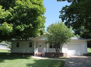 222 Foster Dr, Attica, IN 47918
