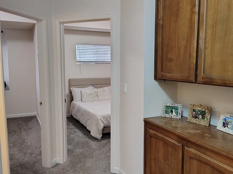 2917 Honeynut St — Photo 16