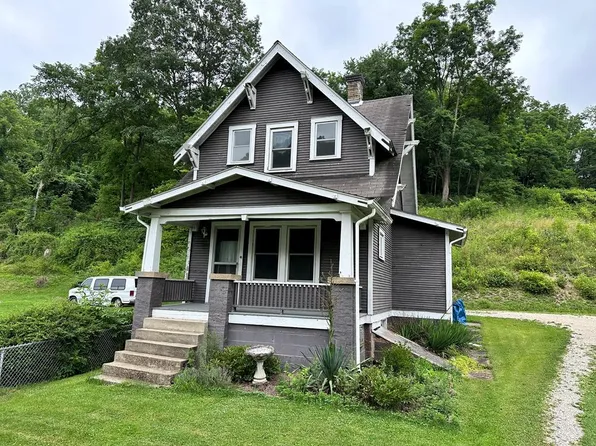 8173 NATIONAL RD, Valley Grove, WV 26059