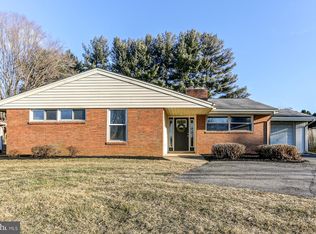 801 Millersville Rd, Lancaster, PA 17603