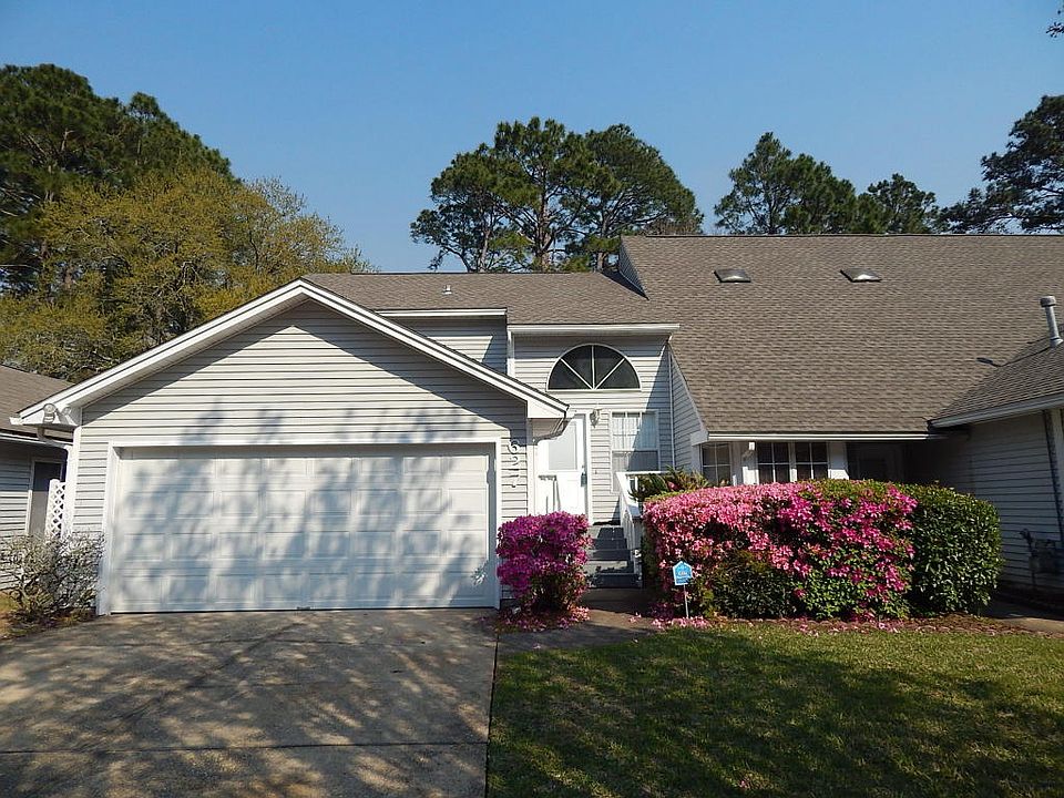 1st image of 627 Emerald Ln