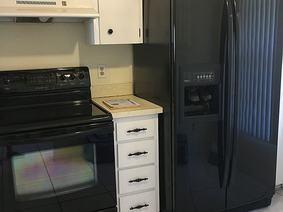 2nd image of 281 Rogers Ct