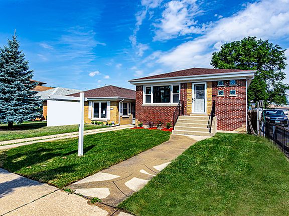 2nd image of 6772 W Forest Preserve Dr