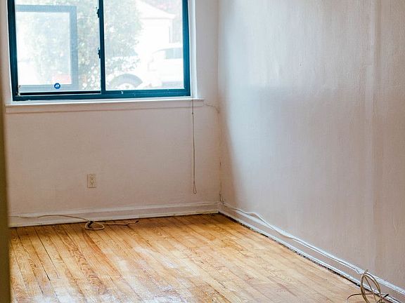 2nd image of 1293 E 46th St #1