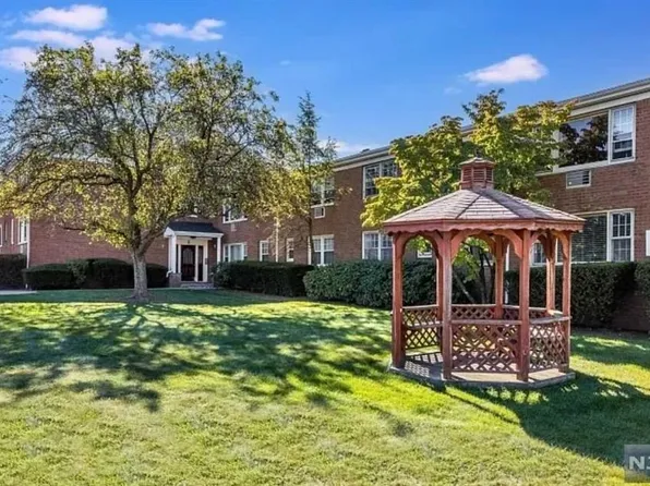 605 Grove St APT G8, Clifton, NJ 07013