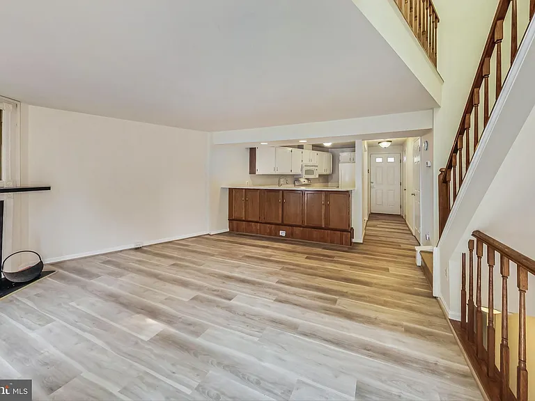 11924 Redtree Way — Photo 9