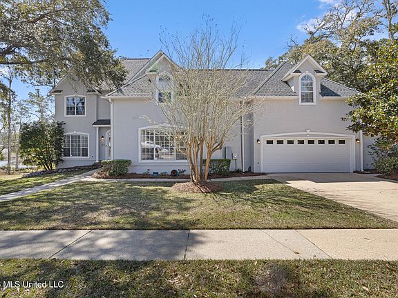 5th image of 3824 Chaumont Cir