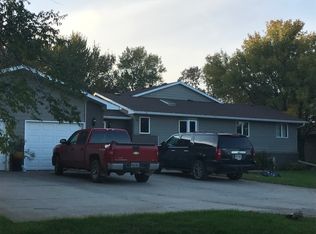 4131 Dakota Ave S, Huron, SD 57350