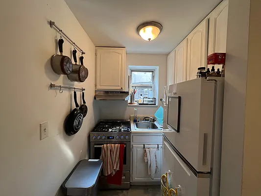 Rented by Brighton Management | media 16