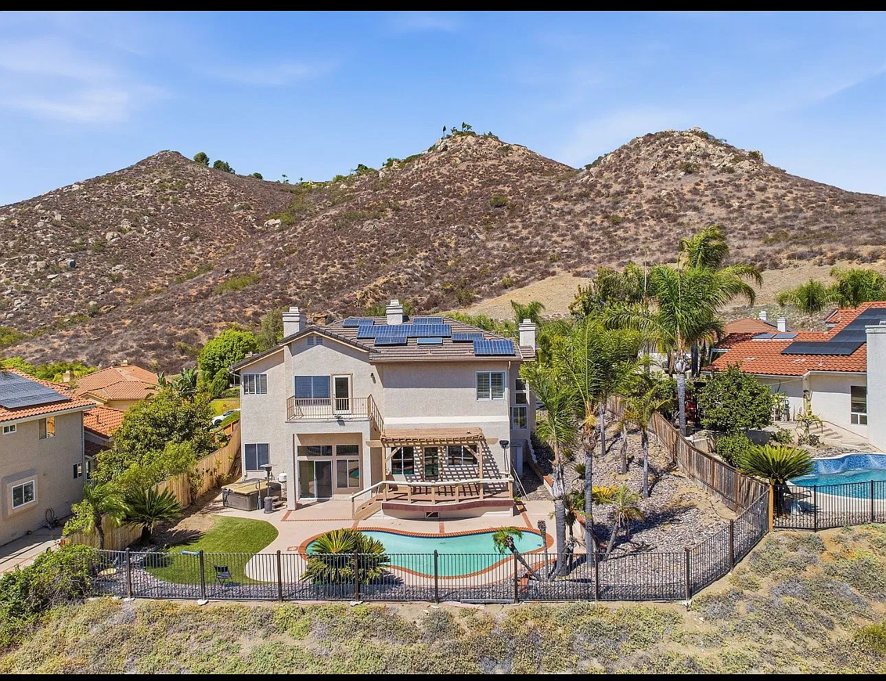 5 bed, 3100 sqft, $5,999 — Photo 3