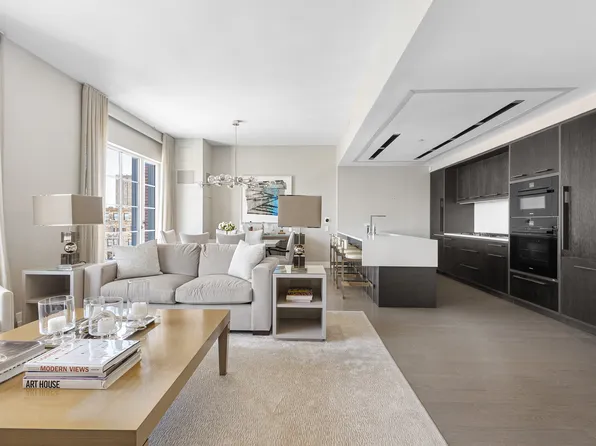 70 Charlton Street image 3 of 17