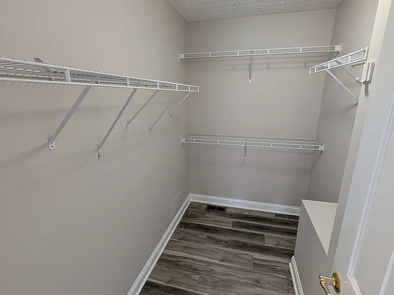 253 Dewfall Dr — Photo 18