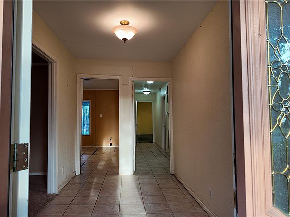 4th image of 11003 Renwick Dr