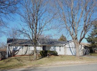 711 N Sullivan Dr, Mulvane, KS 67110