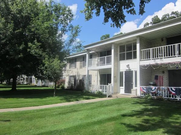 35954 Ann Arbor Trl #202, Livonia, MI 48150