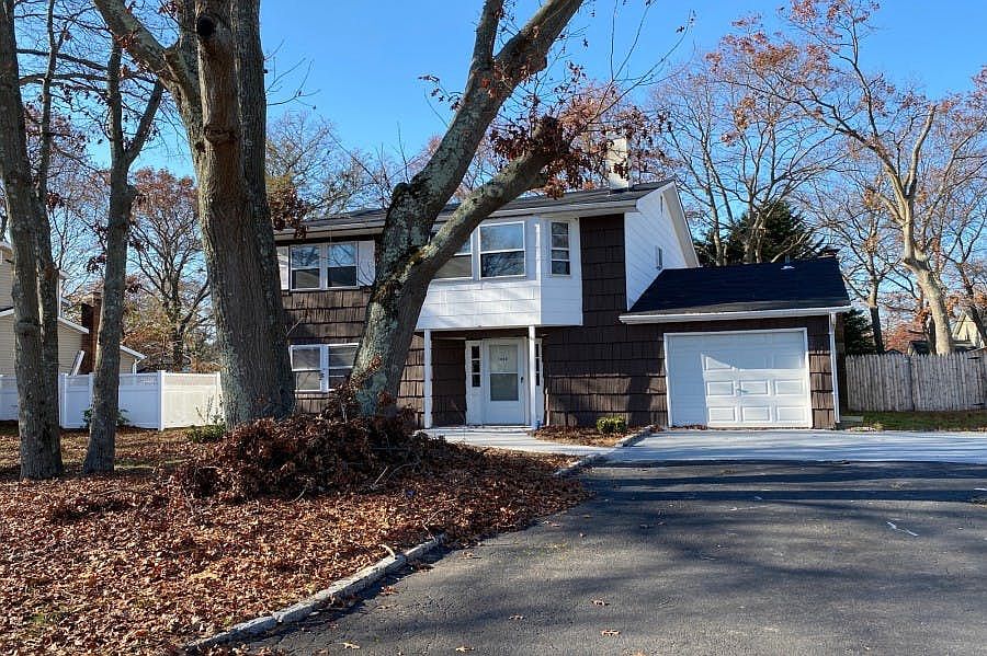1st image of 1008 Grundy Ave