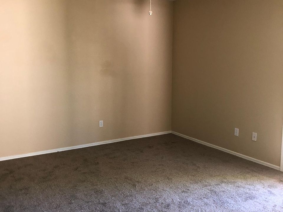 1st image of 212 S Valle Verde