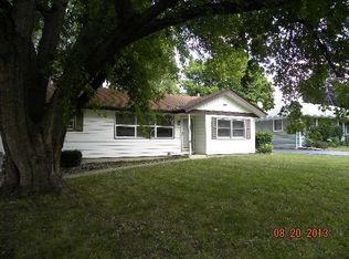 2014 Burr Oak Ln, Lindenhurst, IL 60046