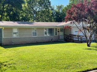 1947 S Thelma Ave, Springfield, MO 65807