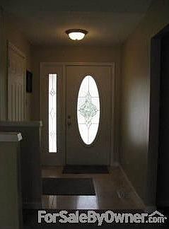 4th image of 105 E Princess Dr