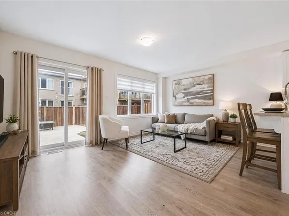 26 Skinner Dr, Guelph, ON N1E 0P7