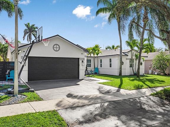 2nd image of 4842 NW 15th Street