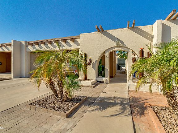 3rd image of 618 E Royal Palm Sq S