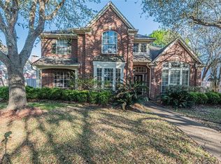 815 Pointe Loma Dr, Sugar Land, TX 77479