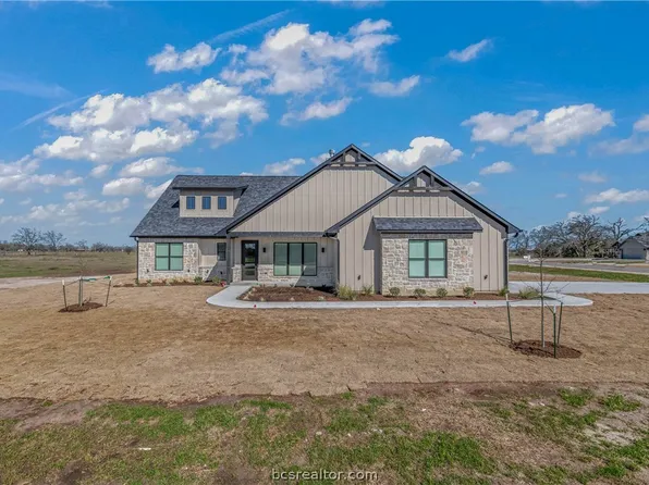 10491 Whiskey River Rd, Bryan, TX 77808
