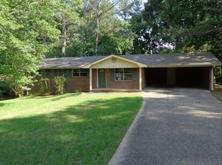 5905 N Bear Dr, Douglasville, GA 30135