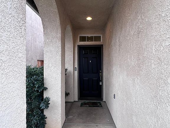 4th image of 770 W Brittany Ln