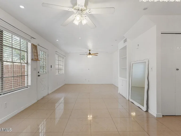 625 S Westwood St #194 — Photo 5