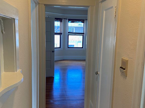 3rd image of 1955 Jefferson St APT 7