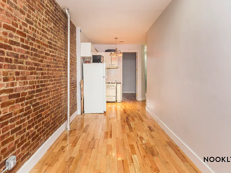 248 Stockholm St #3L — Photo 7