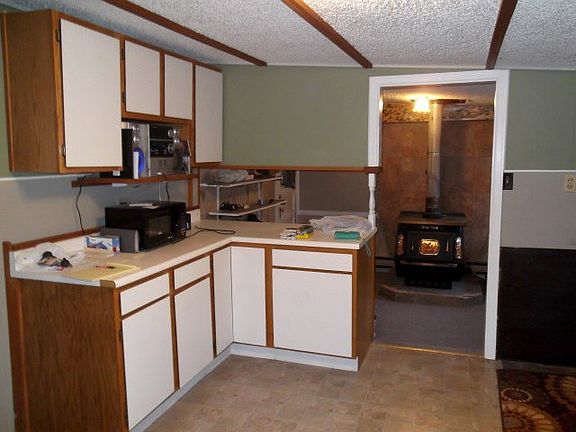 4th image of 1302 N 8th St