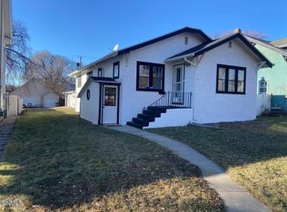 928 N 6th St, Bismarck, ND 58501