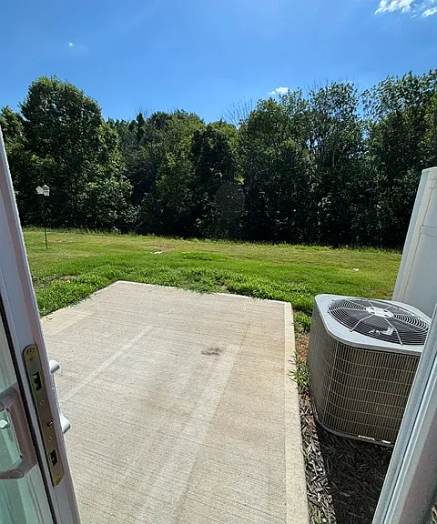 2645 Aubrey St #1 — Photo 8