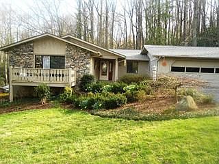 1st image of 905 Toxaway Dr