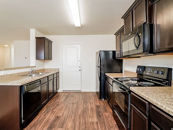 4th image of 12363 KIRSHNER WAY